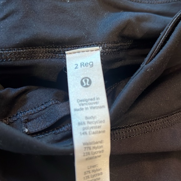 Lululemon Skirt  Size 2 - Picture 2 of 3